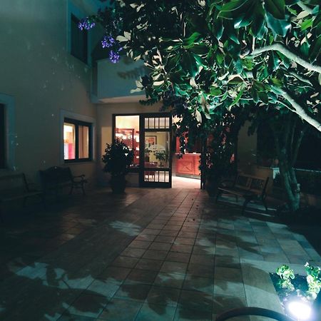 Hotel Ristorante La Piana Telese Eksteriør billede