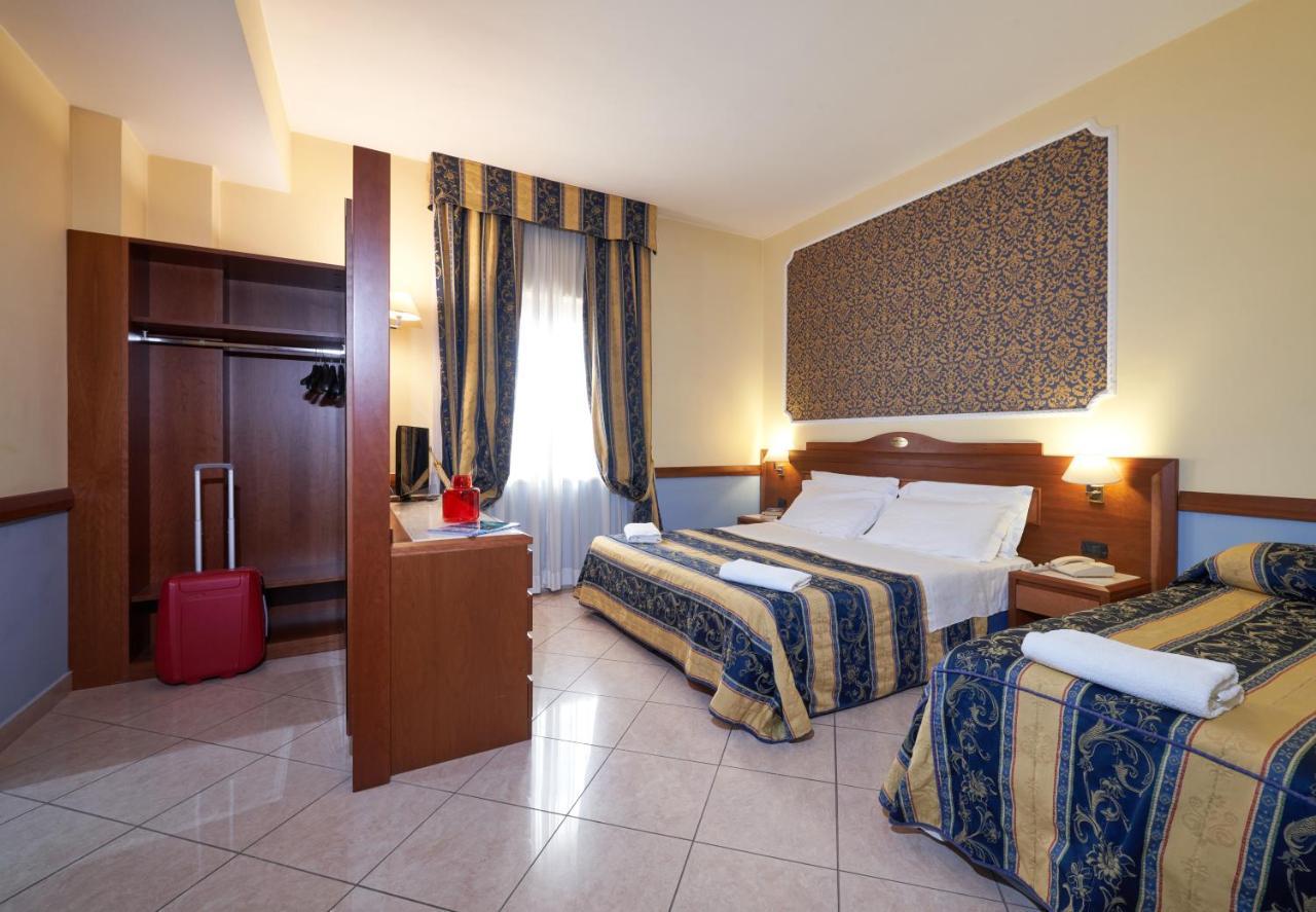 Hotel Ristorante La Piana Telese Eksteriør billede