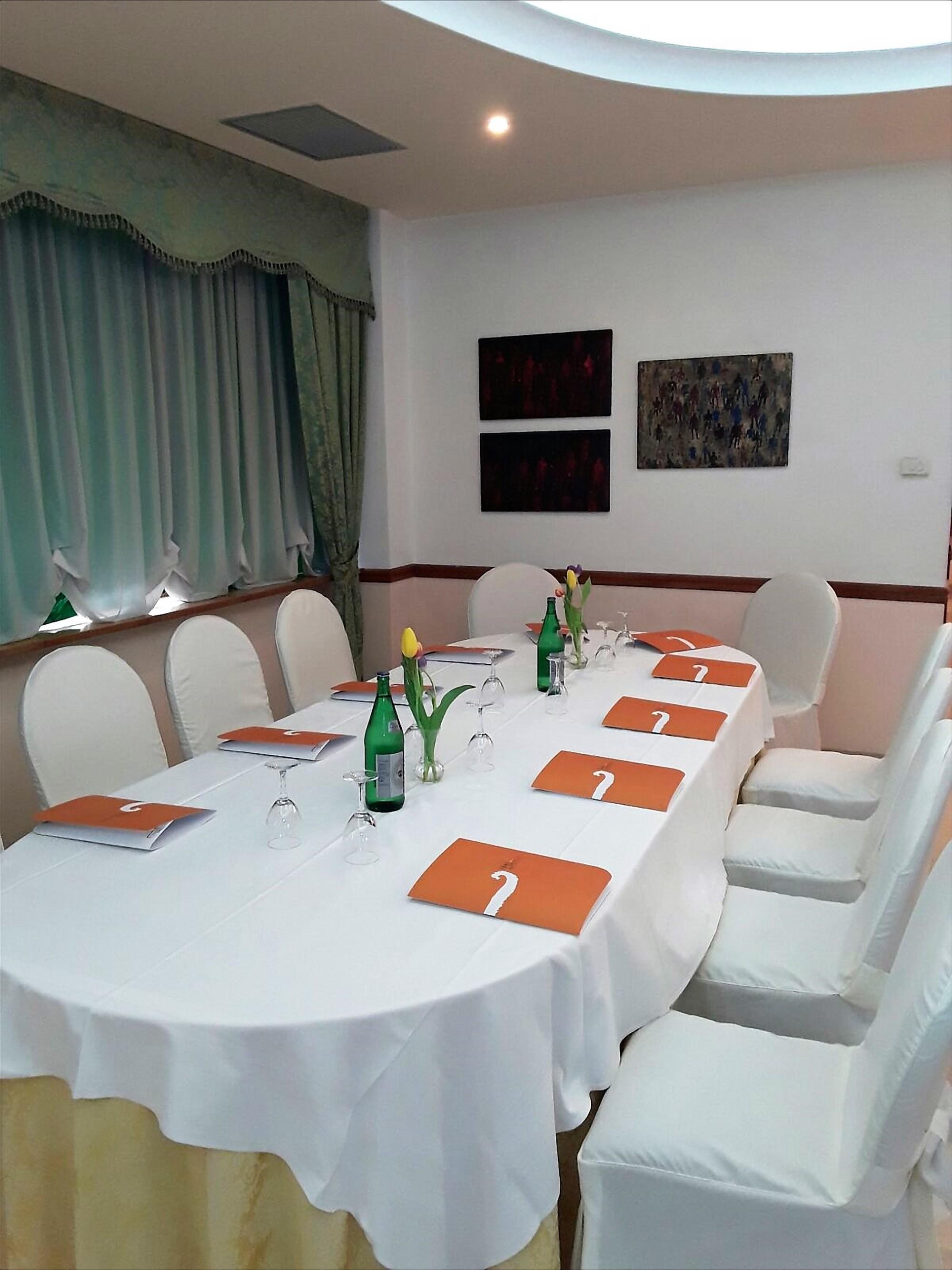 Hotel Ristorante La Piana Telese Eksteriør billede