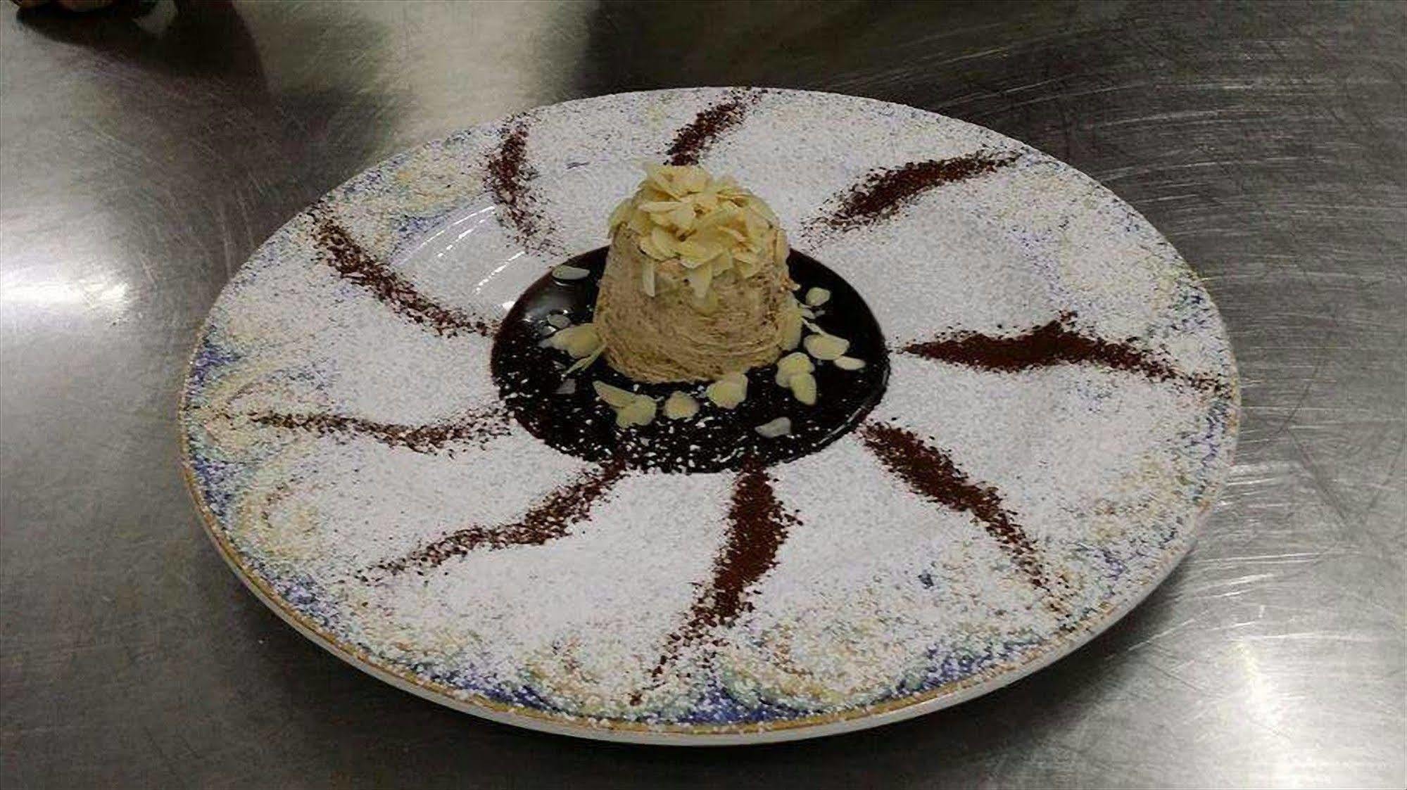 Hotel Ristorante La Piana Telese Eksteriør billede