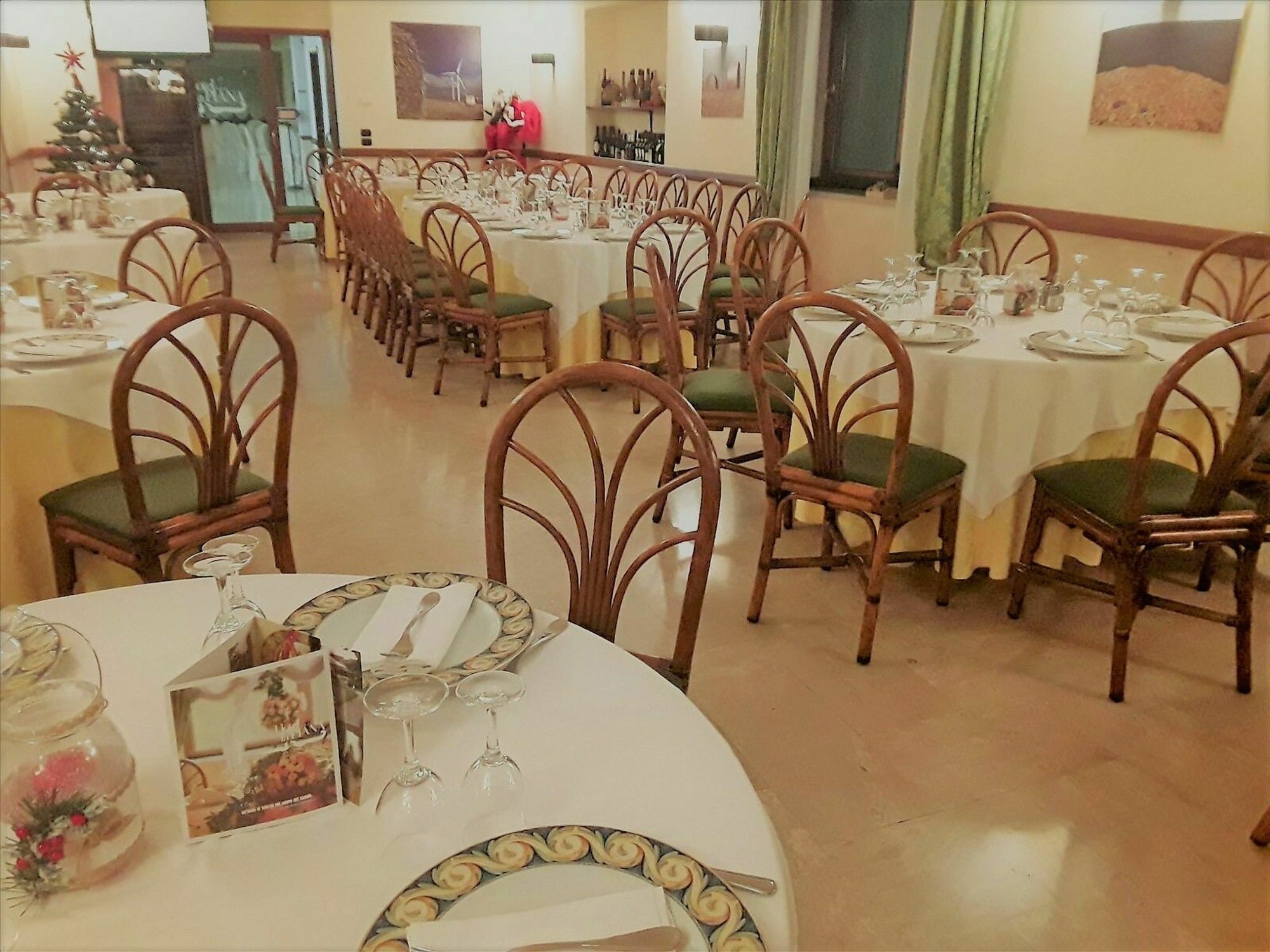 Hotel Ristorante La Piana Telese Eksteriør billede
